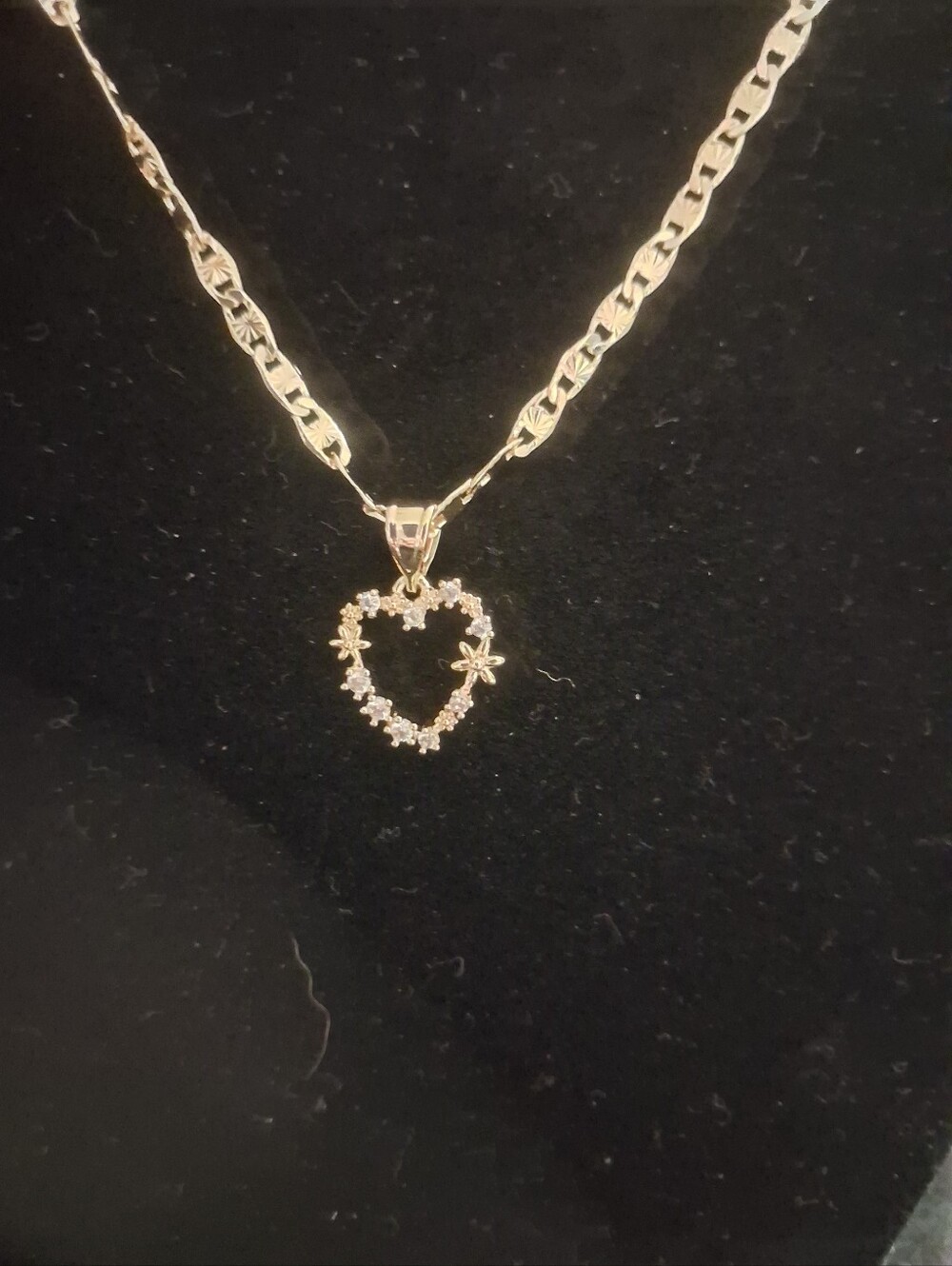 Gold-Filled Heart Floral Pendant Necklace 17.25"